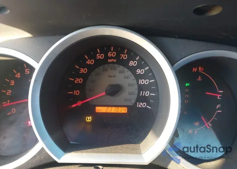 2010 Toyota Tacoma Prerunner V6 from USA, damaged, VIN 3TMJU4GN0AM099533